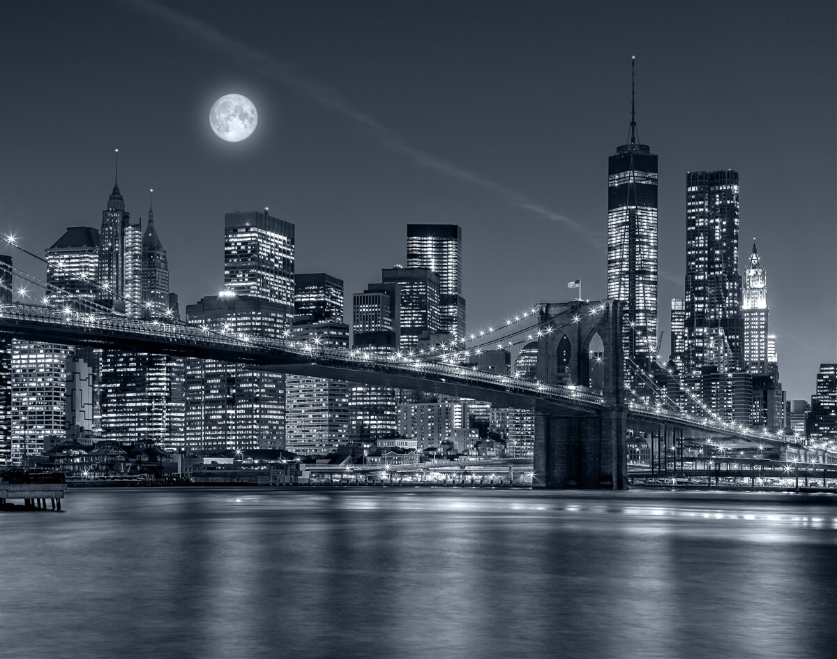 Carta da parati New York in bianco e nero alla luce della luna piena