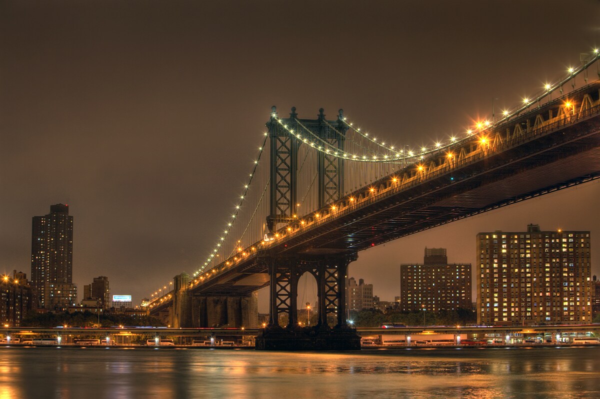 Carta da parati ponte di brooklyn di sera