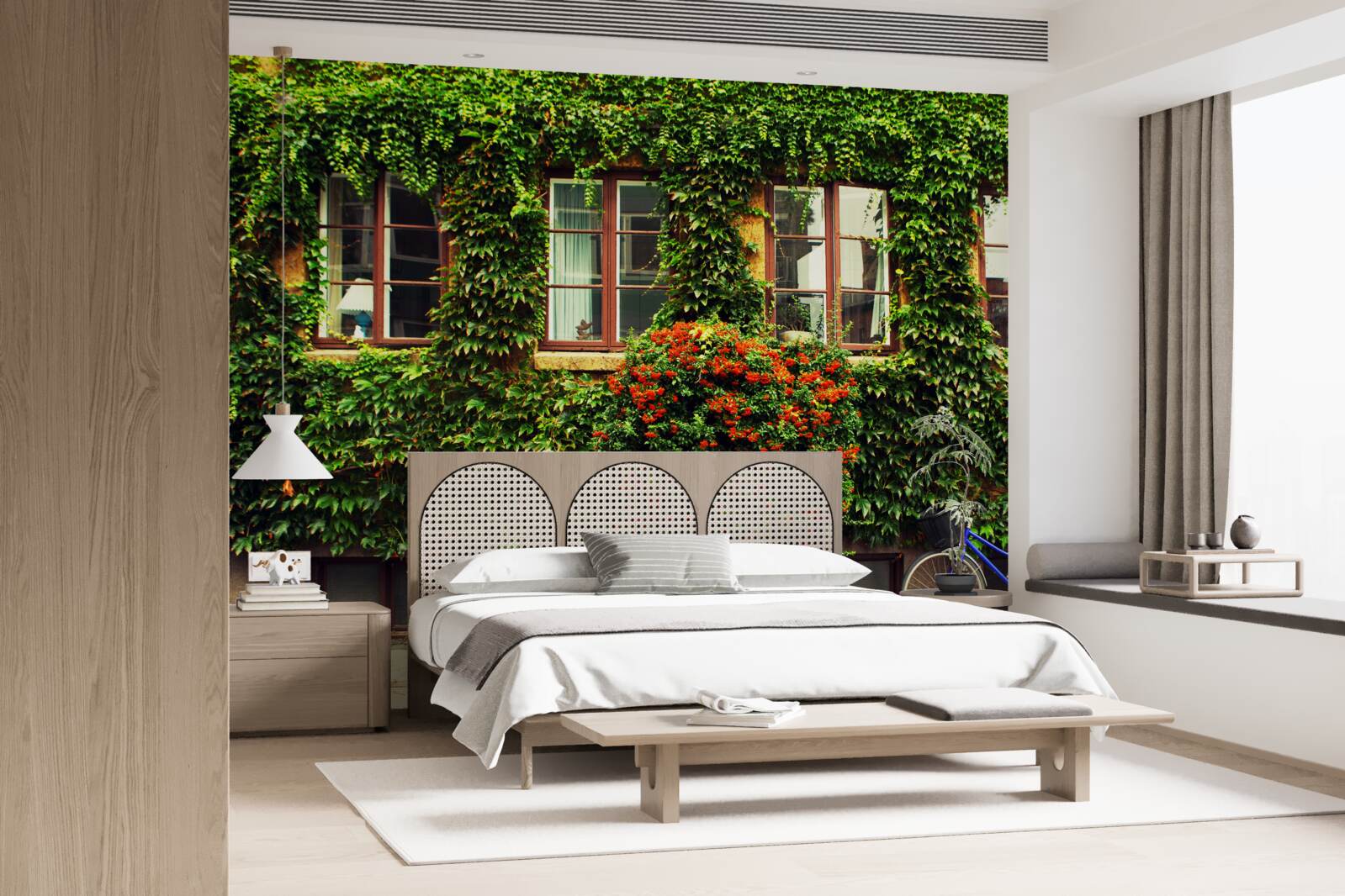 Carta da parati casa invasa dall'edera a causa della vecchiaia