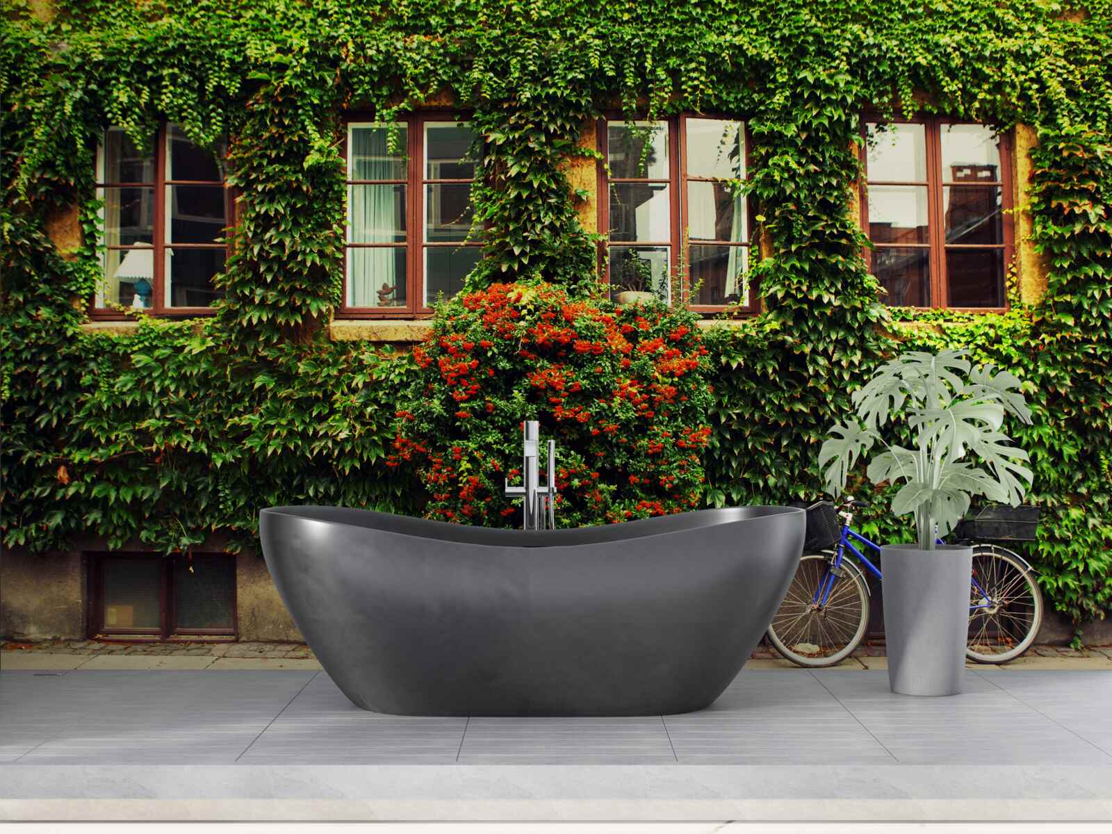 Carta da parati casa invasa dall'edera a causa della vecchiaia