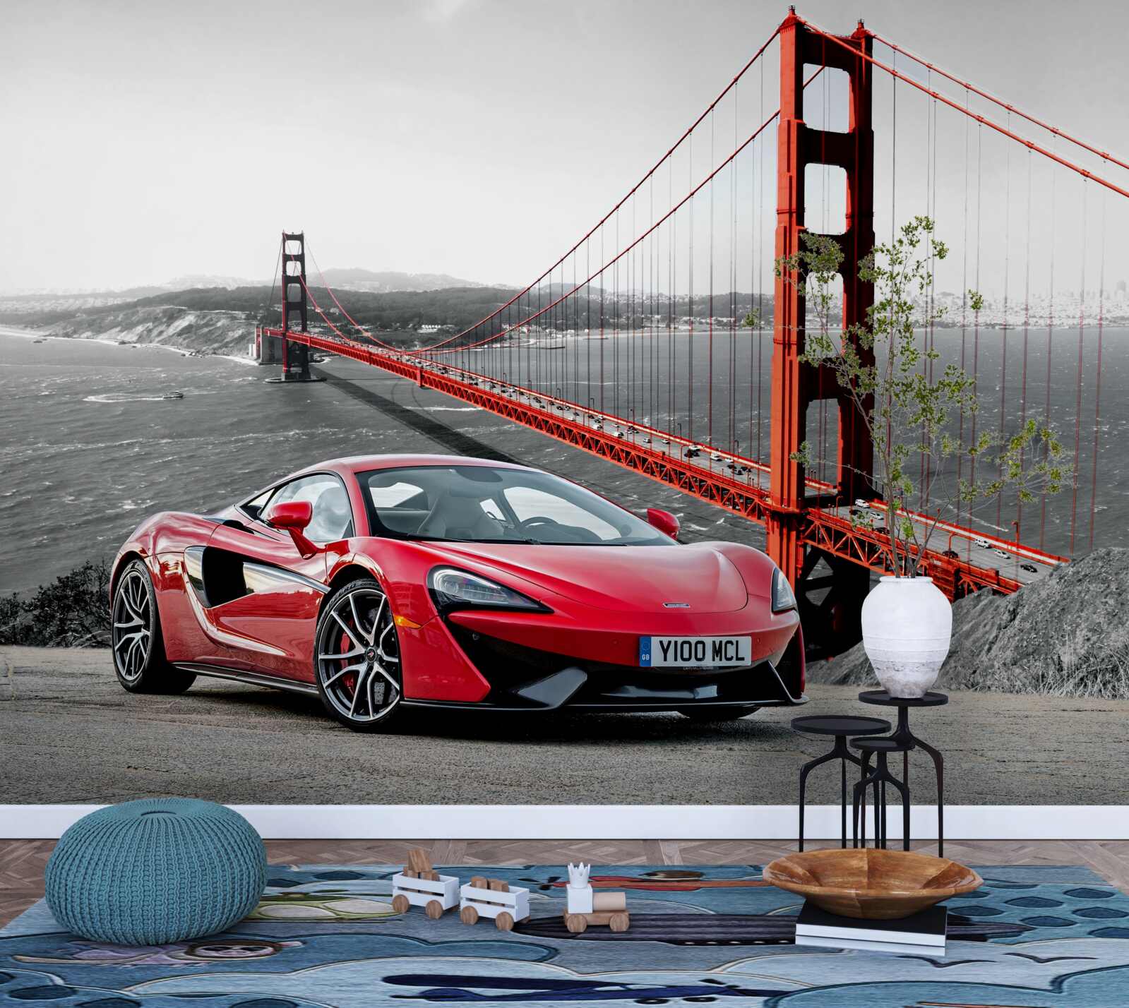 Carta da parati ponte sullo sfondo con mclaren