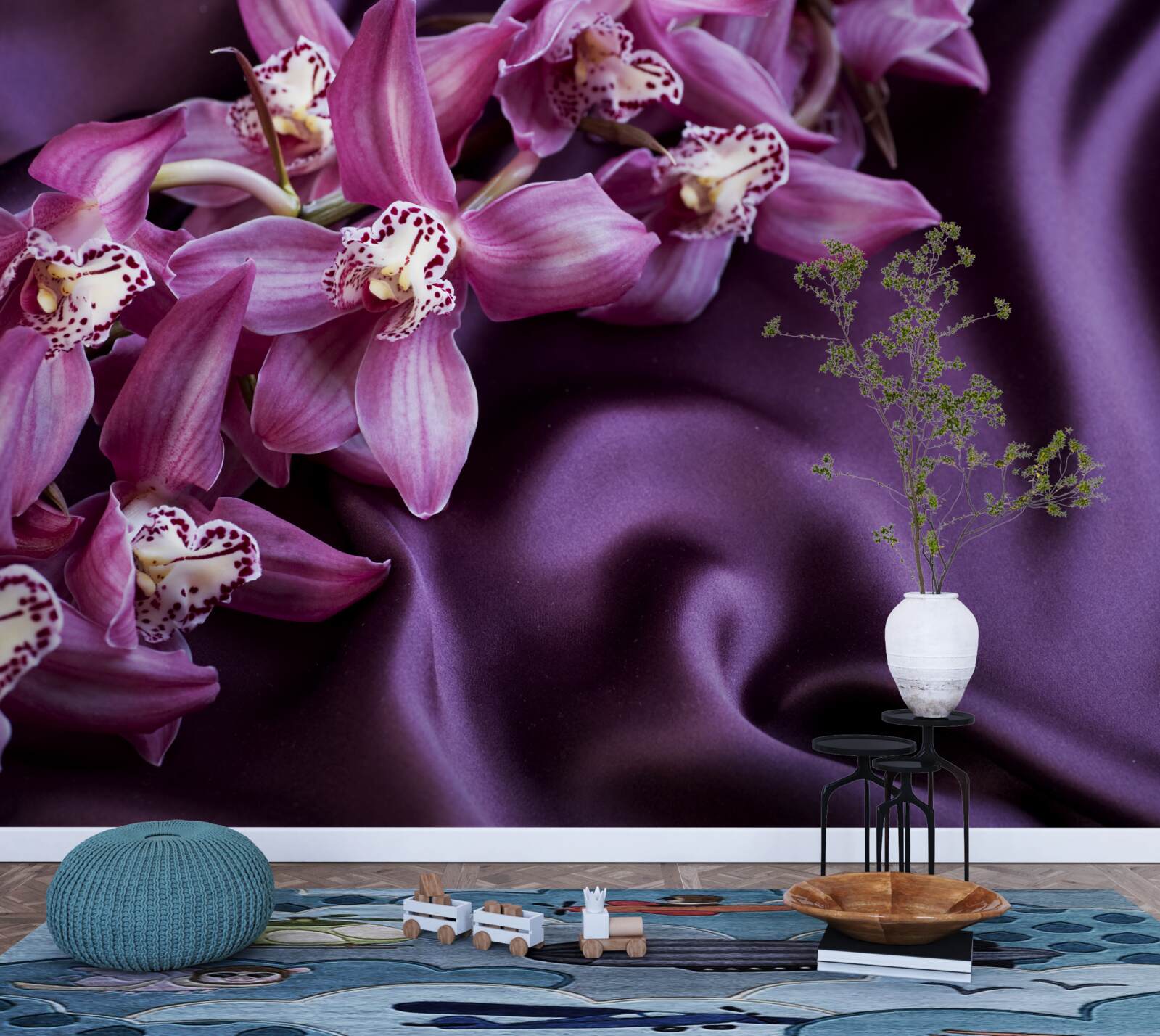 Carta da parati orchidee viola su raso della stessa tonalità