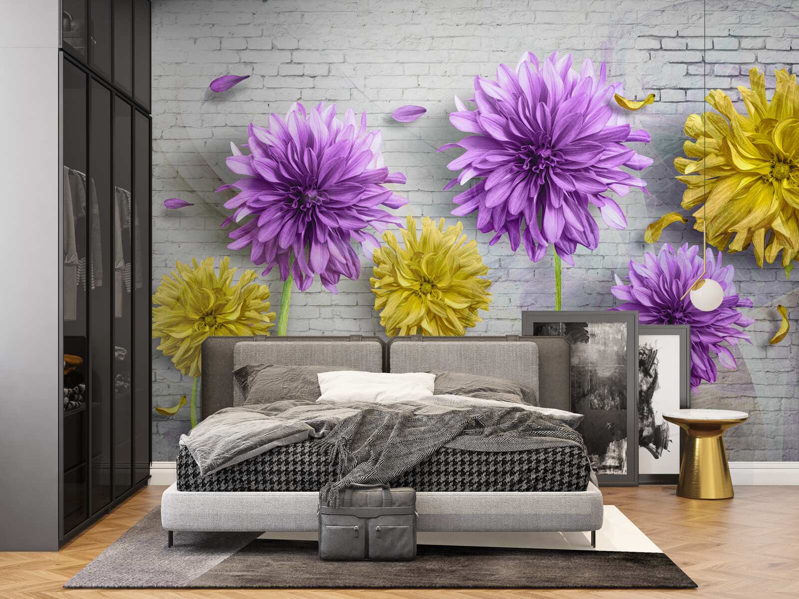 Carta da parati su un muro di mattoni sbocciano fiori nelle tonalità del viola e del giallo