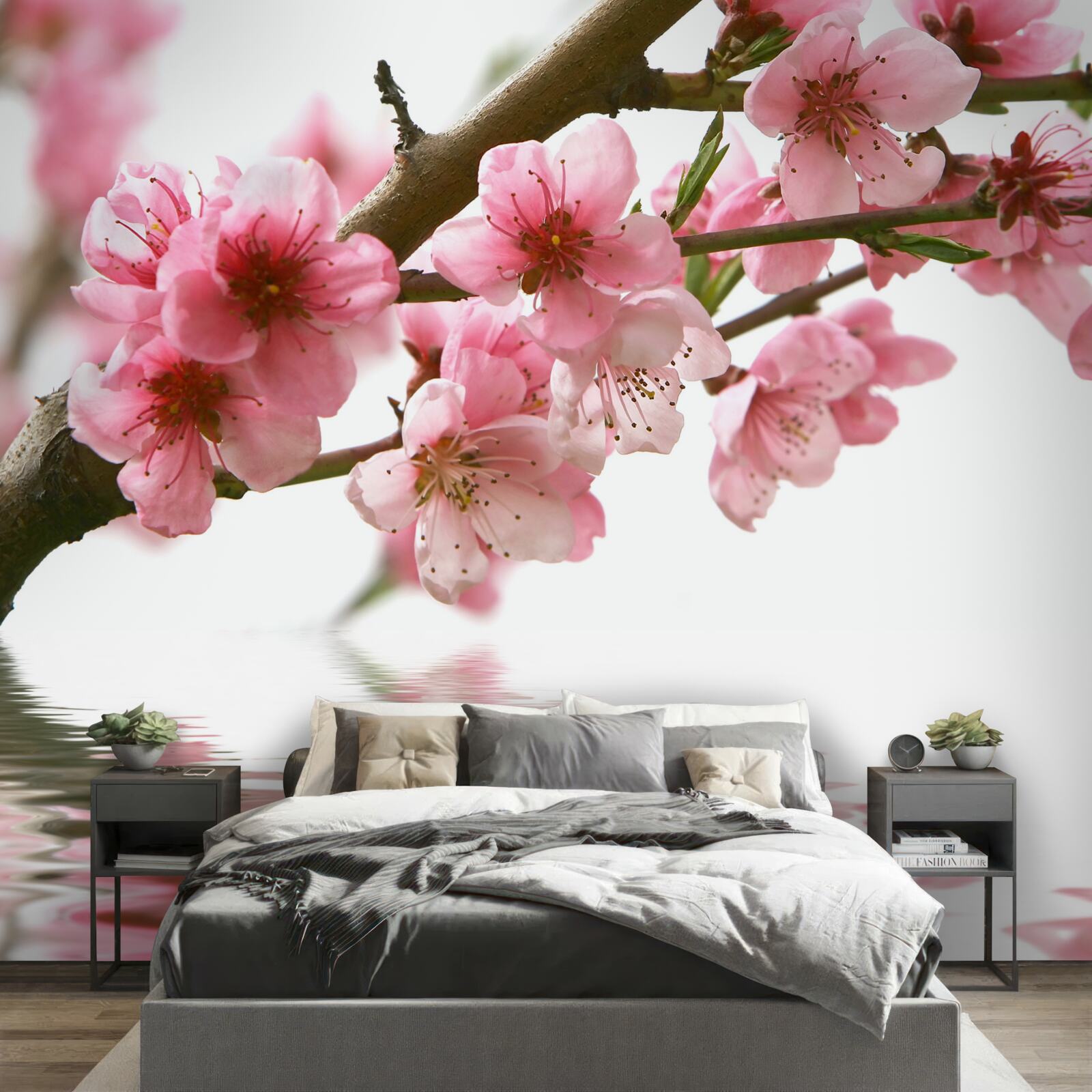 Carta da parati ramo di sakura rosa sospeso sull'acqua