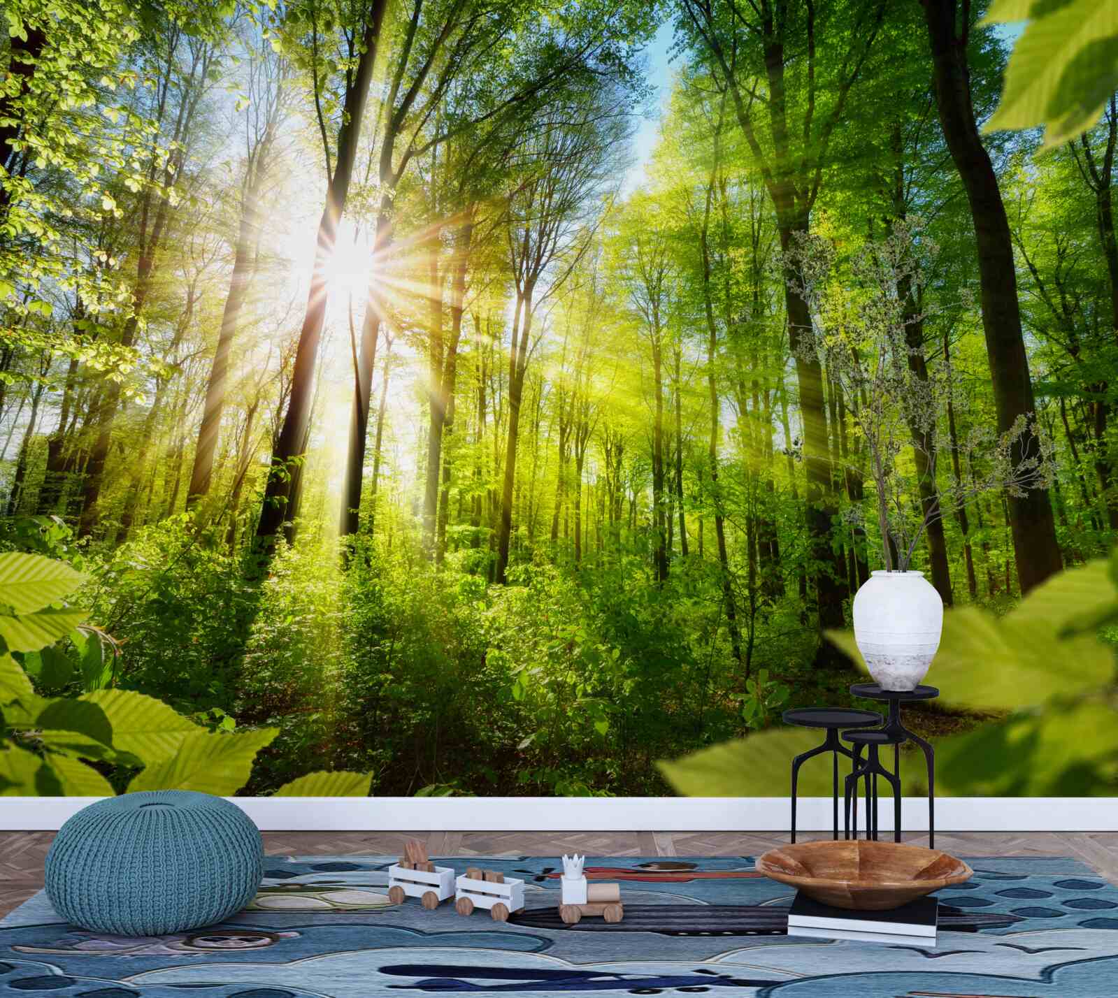 Carta da parati sole mattutino in una foresta verde