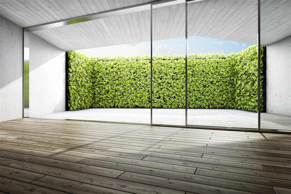 Carta da parati balcone con pareti trasparenti che si affaccia sul giardino