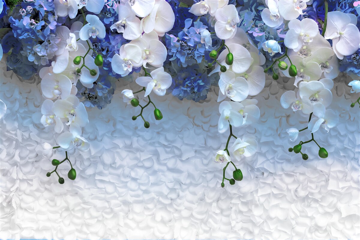 Carta da parati fiori blu e bianchi che cadono