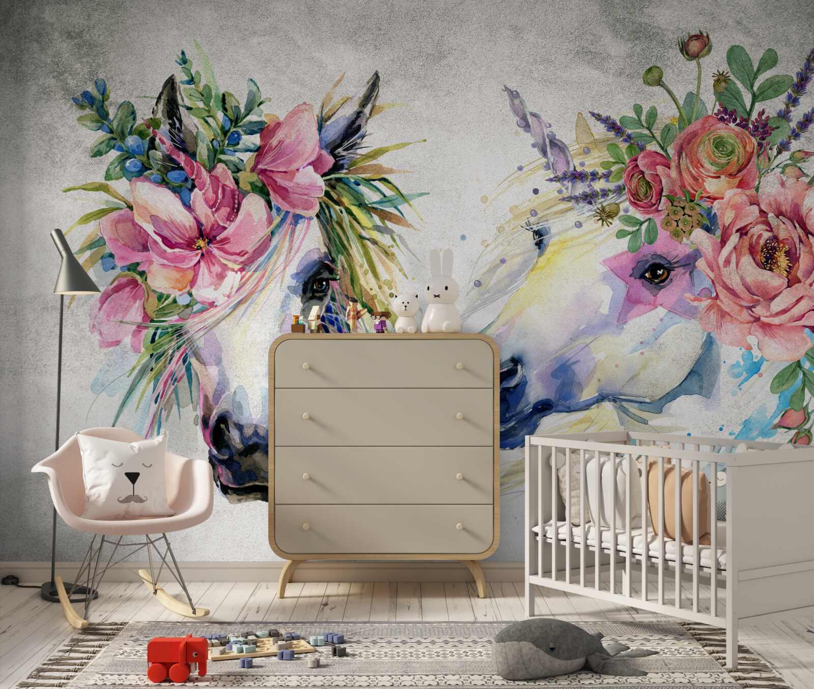 Carta da parati fiori, colori ad acquerello e strumenti di scrittura