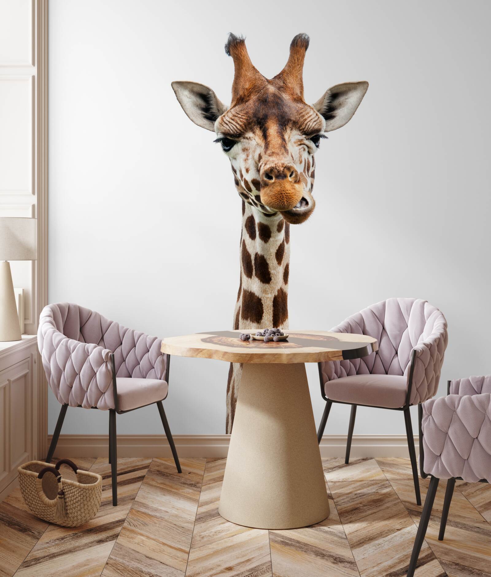 Carta da parati espressione insolita sul volto di una giraffa