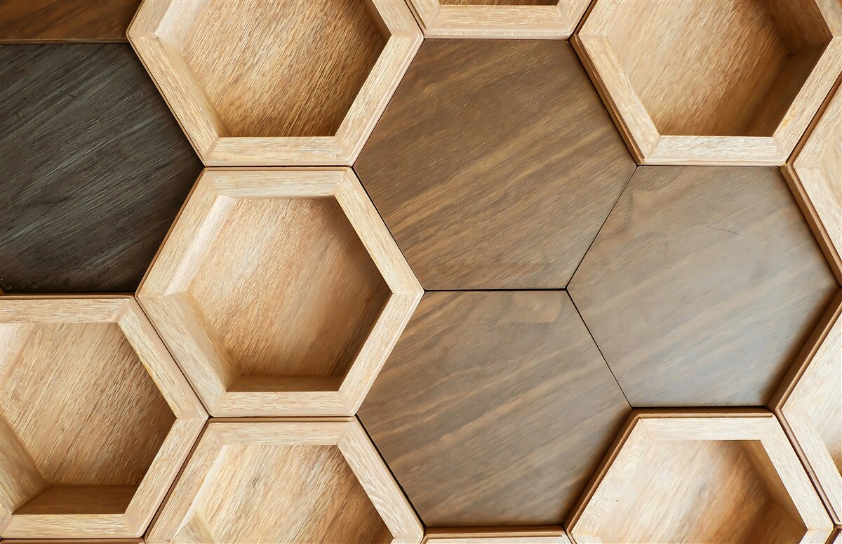 Carta da parati celle in legno multicolore