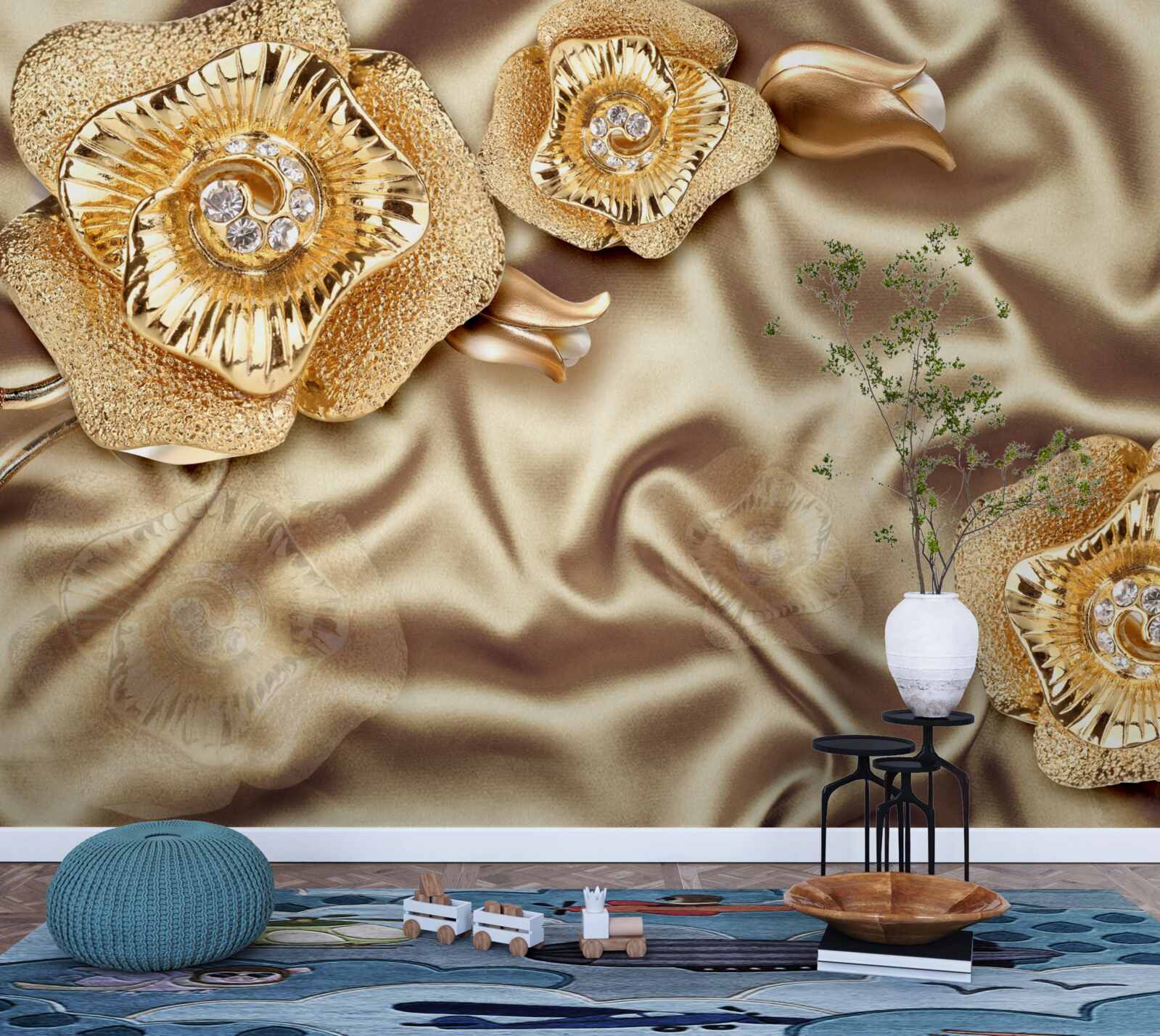 Carta da parati dettagli in oro su seta decorata con fiori in bronzo